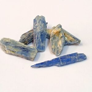 Mineral en bruto - Cianita